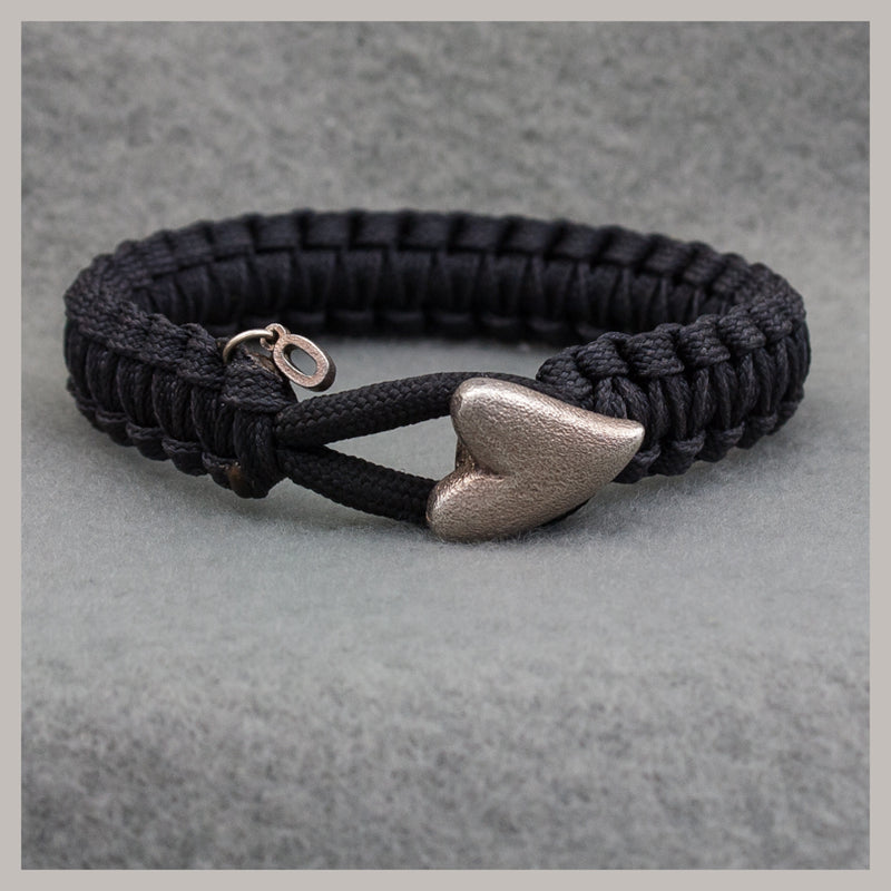 Parachute Cord Bracelet - Black w/ Silver Heart