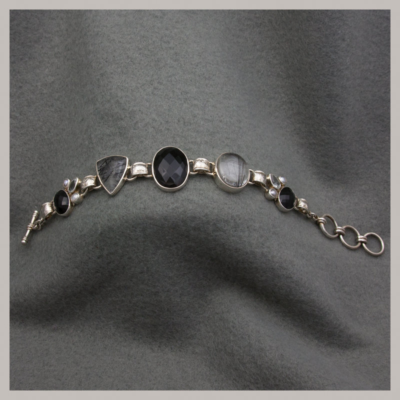 Onyx / Tourmilated Quartz Bracelet